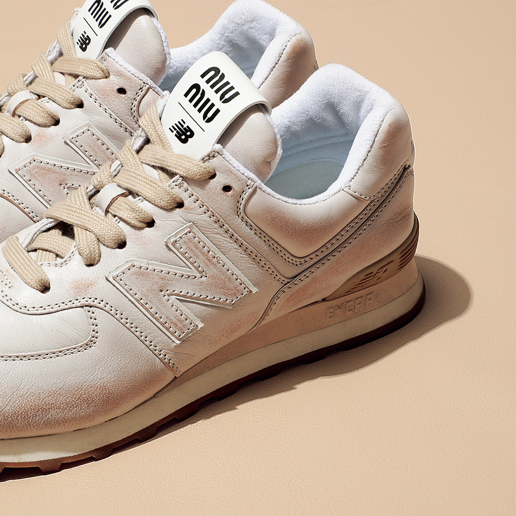 New Balance x Miu Miu デニム スニーカー ベージュ | kensysgas.com