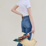 【明日なに着る？】白いTシャツとジーンズ