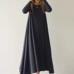 【明日なに着る？】Tシャツ以上ドレス未満