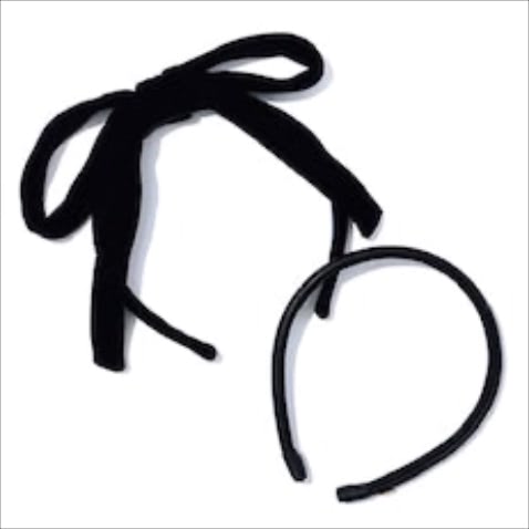 「微糖なカチューシャを」 〈右から〉カチューシャ 5,500円／Iris47（フーブス）　ベロアカチューシャ 24,200円／アレクサンドル ドゥ パリ（アレクサンドル ドゥ パリ GINZA SIX店）　女っぽさが欲しいときに。