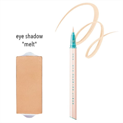 【まぶたがキレイに見えるベージュ】  〈右から〉UZU EYE OPENING LINER BEIGE 1,650円／UZU BY FLOWFUSHI　feelings palette melt リフィル 1,980円／rihka　「ベージュなどの薄色ライナーを効かせたいとき、アイシャドウはrihkaのmeltを選びます。血色感のあるベージュブラウンで、アイライナーも引き立つ」（スガさん）  【POINT】赤みと黄みの最適バランス。肌色も、瞳の色も選ばない、目もとの新定番は万能なベージュ。