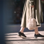 【PR】心地よい服を支えるこれからの「重み」＝UGG®のボリュームスニーカー