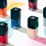 【CHANEL】太陽の輝きに映える新作ネイルカラー
