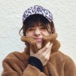 「顔も小さくまとまる」深さのある帽子【5選】似合う服もふえていくキャップ・ニット・ベレー