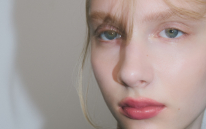 LILY BROWN（リリー ブラウン）＞UGG(R)伝統のディテールを新たな形で