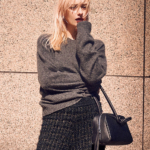 穿くと「ラクでキレイであったかい」絶妙シルエットのワイドパンツ