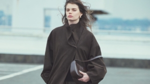 直筆サイン入り色校が当たる！鹿モ先生『剣一郎くんの婚約者!(1)』発売