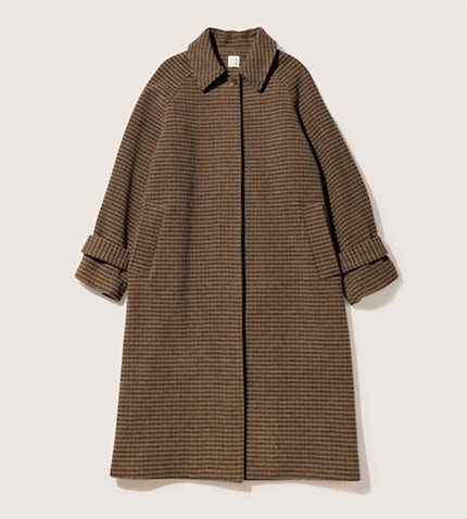 ブラウンチェックステンカラーコート 19,800円／Ungrid