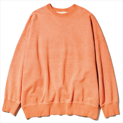 オレンジスエット（別注） 21,780円／STUDIOUS×R JUBILEE（ステュディオス ウィメンズ 二子玉川店）