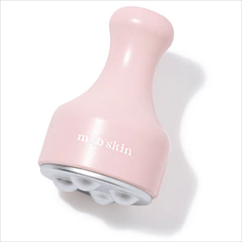 mgb skin スキンクーラー 2,200円／MEGOOD BEAUTY　冷蔵庫や冷凍庫で冷やして使うカッサ。ほてった肌や毛穴、目がむくんでしまったときなど、マッサージをしながら冷やすことができる。顔だけではなく全身にマルチに使用可能。
