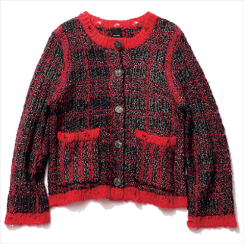 ニットジャケットで淑女のチェックづかい ：ニットジャケット 61,600円／ピンコ（サン・フレール）　毛足の長いニットでさらにエレガント。濃い赤×黒のエッジィな配色でどことなく都会的。