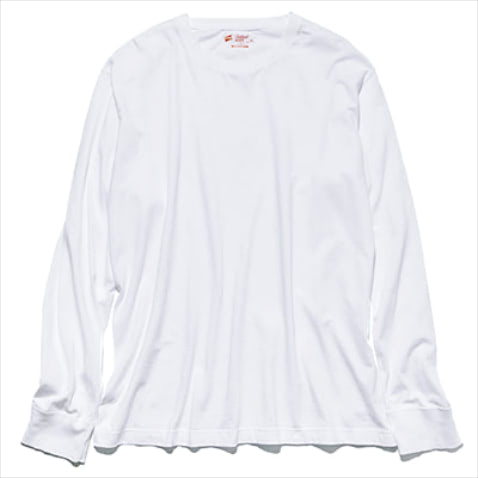 G.あるとないとで違う白。 白ロングTシャツ（2枚組） 3,850円／ヘインズ（ヘインズブランズ ジャパン　カスタマーセンター）　重ねて効力を発揮。