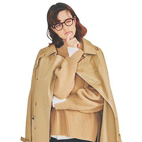 【スリットから白の効果】 ベージュのマットな質感を息抜きさせるフレッシュな白。スリットから見せるというたくみな仕掛け。