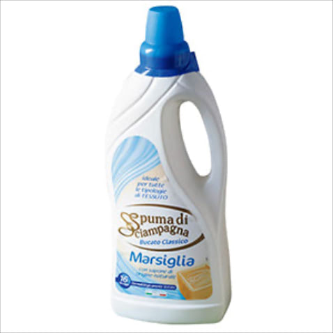 【柔軟剤なしでふっくら】ブカート ランドリーリキッド 1L 　1,485円／Spuma di Sciampagna（Blanc de Juillet）　●「ウールマーク社認定のウール、デリケート繊維用の洗剤です。柑橘系シトロネラのさわやかな香りと使用感がよく愛用中」（TOMORROWLAND PR・手塚貴美子さん）