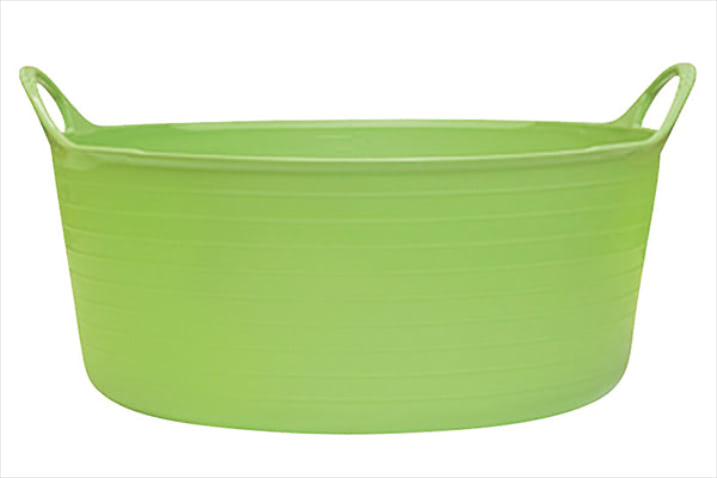 【柔軟性のある軽量素材】「やわらかいのに強度が高い」TUBTRUGS ゴリラタブ シャロウ ピスタチオ 1,430円／スペースジョイ　●洗濯おけに適した15Lも入る持ち手つきの浅型バケツ。耐冷性にも耐熱性にも優れ、柔軟性のある軽量素材が特徴。目盛り入りで内容量がひと目でわかる。洗濯以外に、足湯用に使うのもオススメ。