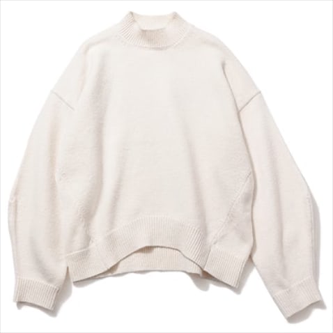 ハイネックコクーンスリーブニット 8,250円／MOUSSY（バロックジャパンリミテッド）