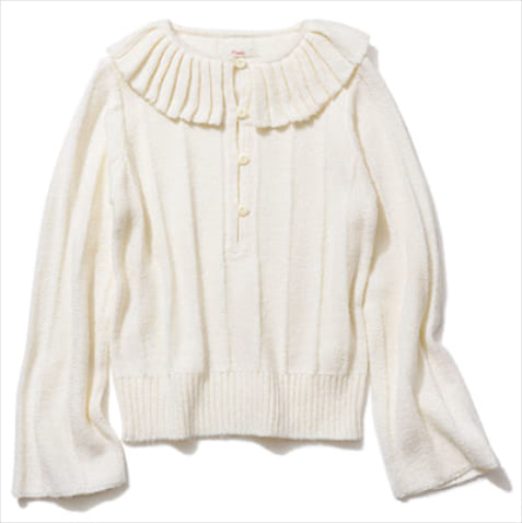 ヴィンテージ調の糖度高めなえりつき ：フリルえりつきニット 14,080円／フリーダ（フリークス ストア渋谷）　古着のようなカジュアルな質感だから、ラフなデニムやチノパンとも好相性。