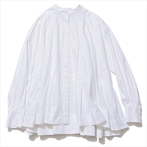 [GATHERED SHIRT]　白ギャザーシャツ 23,100円／RHC（RHC ロンハーマン）　全体的にゆったりとした首の詰まったギャザーデザイン。そではボリューム感があるものが旬。