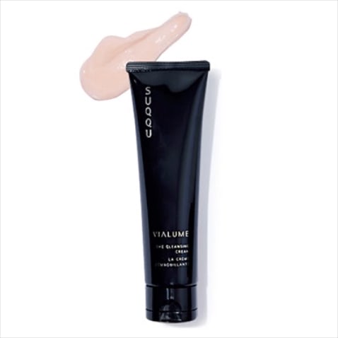ヴィアルム ザ クレンジング クリーム（4月1日発売） 125g 11,000円／SUQQU　●クレイ、スクラブ、植物由来のオイル配合で、メイクや汚れを落とすだけでなく、古い角質を除去。加えて水分や脂を奪いすぎないので、しっとりとした洗い上がりをかなえ、光沢感のある素肌に。