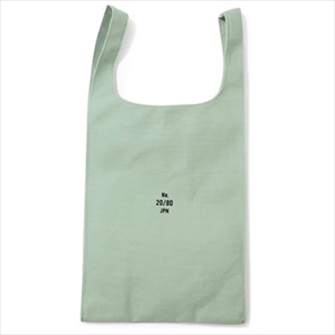 38×28.5×5cm：ミントグリーンキャンバスバッグ 5,940円／20/80 （UTS PR）SIZE:38×28.5×5cm　開け口はリボンテープで結べるため、オープントップでも安心。
