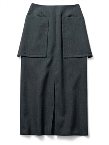 太ももまわりをカバーする両サイドのビッグポケット： チャコールグレーセンタースリットスカート 27,500円／LE CIEL BLEU（ルシェルブルー 総合カスタマーサービス）　暗いグレーで知的なイメージもキープ。