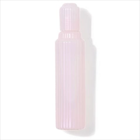 強くキレイな髪の土台を作る： ビカッサヘッドセラムα 120mL 4,730円／アユーラ　●頭皮に柔軟性とうるおいを与え、清涼感をもたらす頭皮専用美容液。