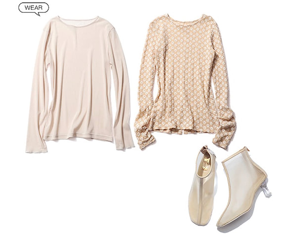 〈右から〉シアーショートブーツ 15,400円／ル タロン グリーズ（ル タロン グリーズ ルミネ新宿店）　花柄シアートップス 12,650円／メゾンスペシャル（メゾンスペシャル 青山店）　シアートップス 11,000円／ロク（ロク 渋谷キャットストリート店）　左のシアートップスはスエットの下に重ねたもの。ロンTやシャツではなく、あえてスエットとテンションの異なるシアートップスを選ぶのが、ベーシックに終わらせないカギに。